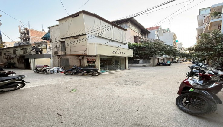 Nhỉnh tỷ có ngay nhà 2 tầng Mặt ngõ ô tô tránh Đặng Văn Ngữ - kinh doanh sầm uất ngày đêm